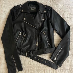 BRAND NEW Levi Strauss Faux Leather Cropped Moto Jacket